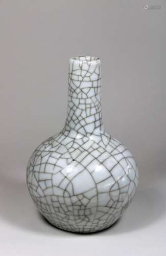 Vase mit Krakeleeglasur, China