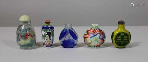 5x Schnupftabakflaschen, China, Porzellan und Glas