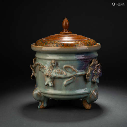 Yuan Jun kiln incense burner and Qing Dynasty gold-painted l...