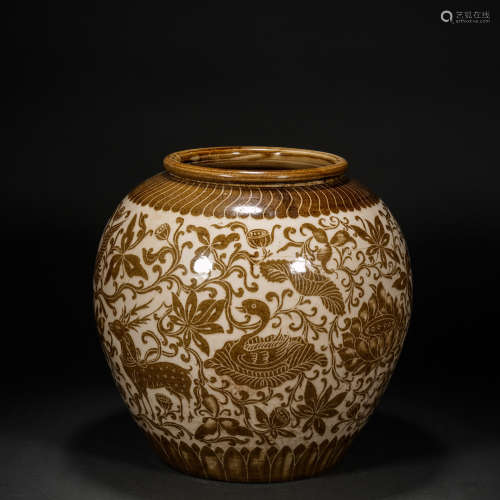Song Dynasty Ding kiln white glaze shaved lotus lotus and de...