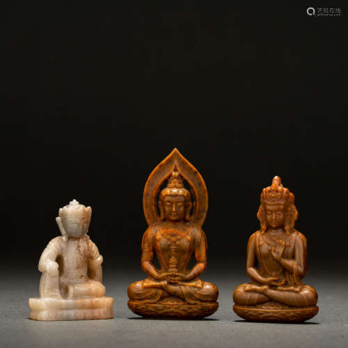 Three jade statues of Buddha in Ming and Qing Dynasties