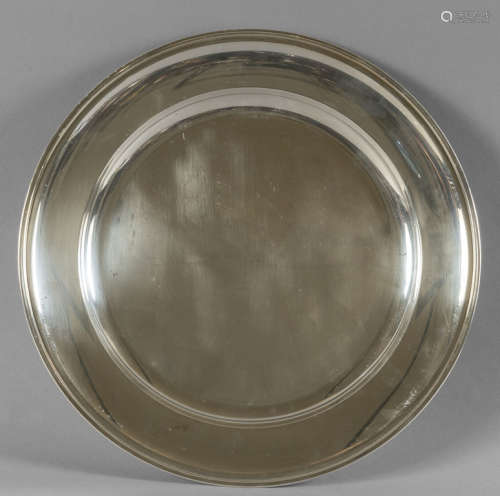 Grande piatto rotondo in argento<br>diam.cm.38,
