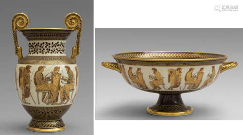 Coppa e vaso in porcellana decorati a motivi