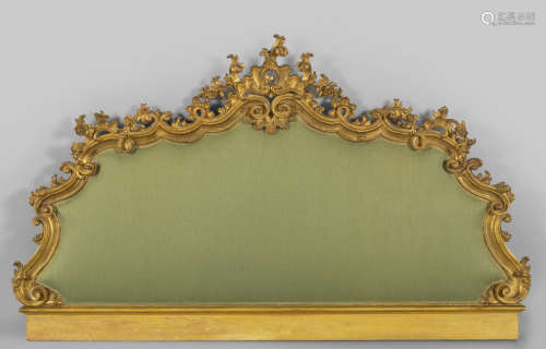 # Testata da letto Luigi XV in legno intagliato e