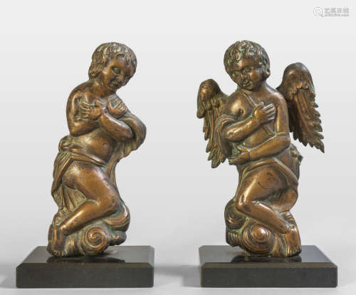 Angioletti, coppia di sculture in rame sec.XVIII,