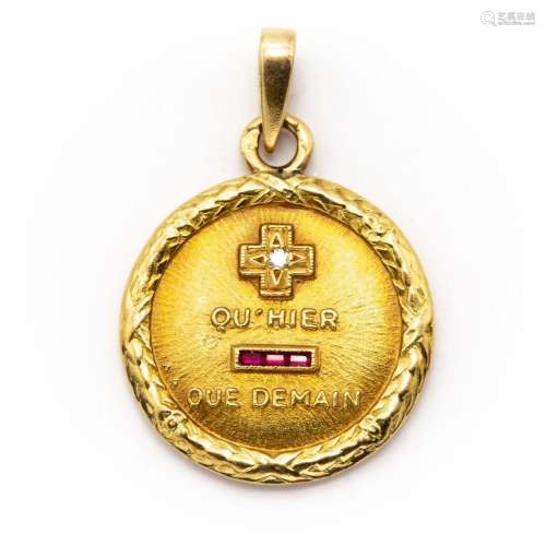 AUGIS A. Médaille d'amour en or jaune 18 K (750) + qu'hier e...