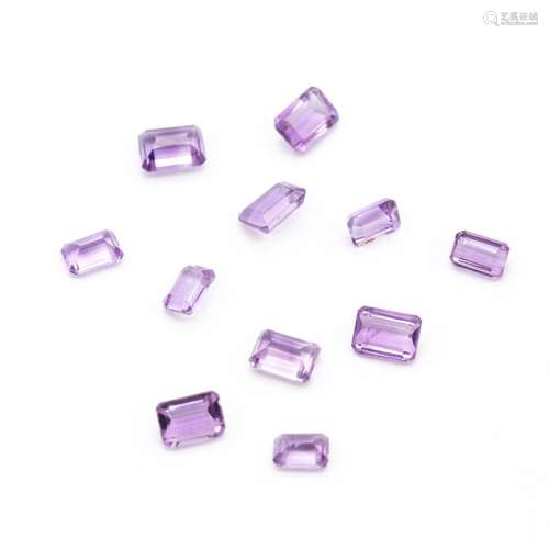 Lot de 11 améthystes pour un poids total de 9,70 carats envi...