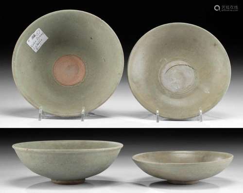 Chinese Yuan Dynasty Celadon Glazed Pottery Bowls