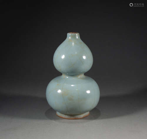 ANCIENT CHINA - GUAN KILN GOURD SHAPED BOTTLE