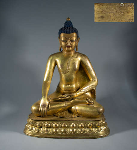 EIGHTEENTH CENTURY - BRONZE GILT STATUE OF SAKYAMUNI BUDDHA