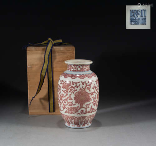 QING DYNASTY - ALUM RED LOTUS VASE