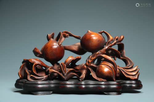 QING DYNASTY - BOXWOOD CARVING PEACH PATTERN ORNAMENTS