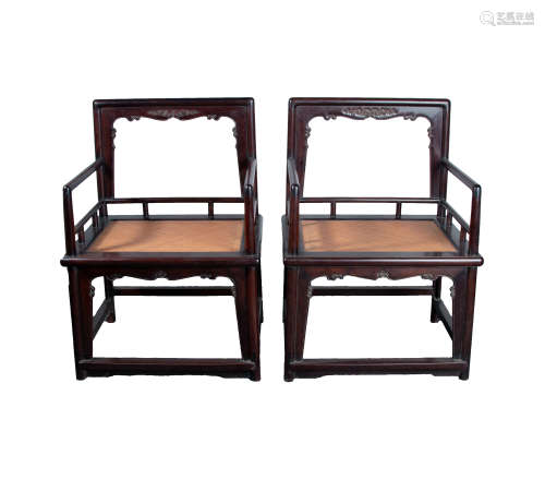 QING DYNASTY - A PAIR OF RED SANDALWOOD ROSE CHAIRS