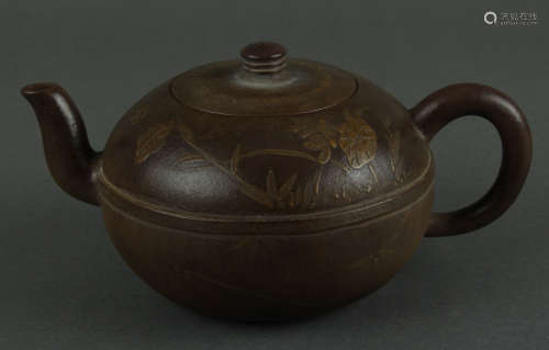 MING DYNASTY - PURPLE CLAY POT WITH FLOWERS