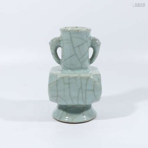 Official Glazed Square Elephant Ear Vase