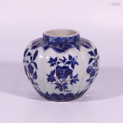 Blue and white melon edge jar