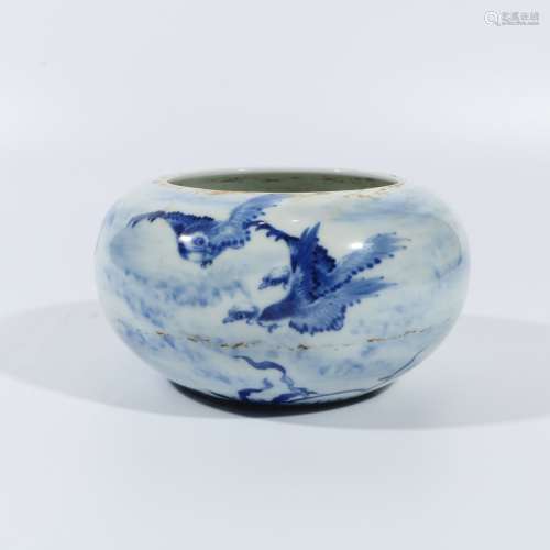 blue and white water bowl