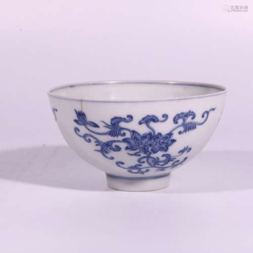 blue and white flower bowl