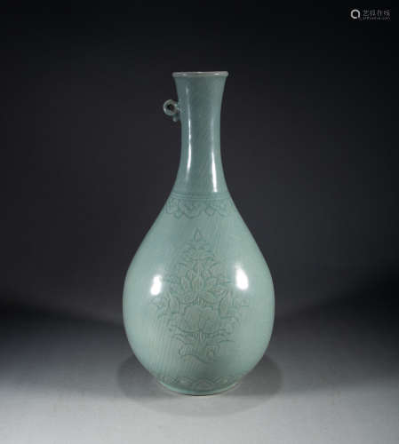 ANCIENT CHINA - CELADON DARK CARVED FLOWER APPRECIATION BOTT...