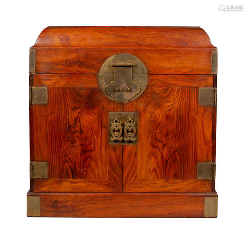 QING DYNASTY - HUANGHUA PEAR OFFICIAL CHEST