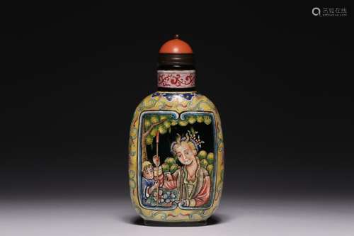 Enamel Painted Western Figure Snuff Bottle