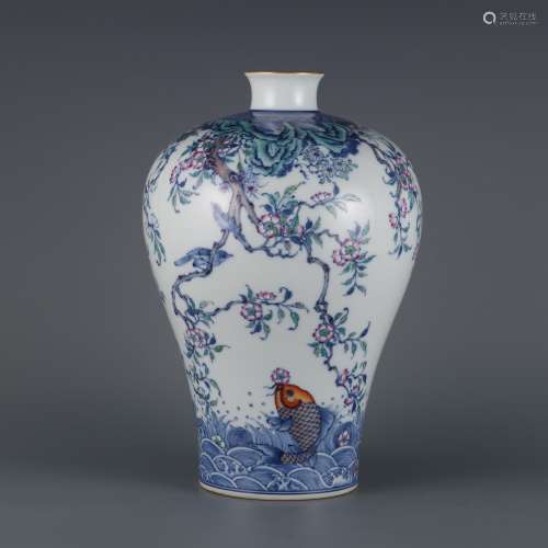Doucai Falling Flowers and Flowing Water Carp Plum Vase