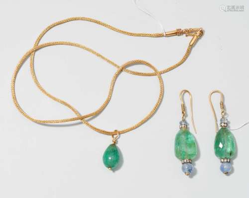 Set: Smaragd-Saphir-Ohrhänger und -Anhänger mit Kette