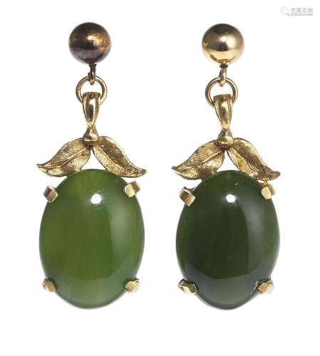 Boucles d'oreilles serties de jade tai