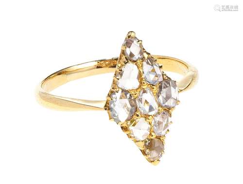 Bague marquise pavée de rose de diaman