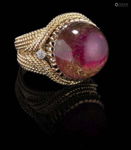 *Bague sertie d'une tourmaline melon d