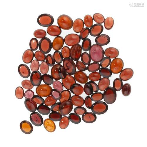 *Lot de grenats taille cabochon ovale