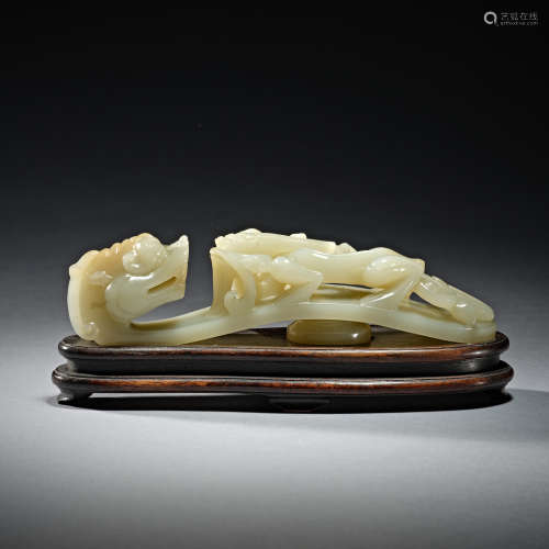 Hetian Jade belt hook in Qing Dynasty