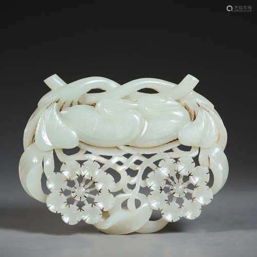 Jade bird pattern in ancient China and Tian