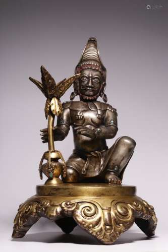 In the Qing Dynasty, silver gilt statues of great achievemen...