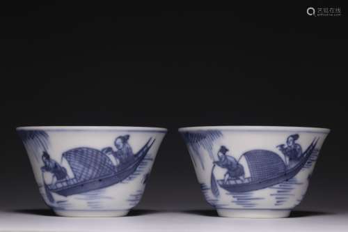 Blue and white fisherman figure small cup a pair
