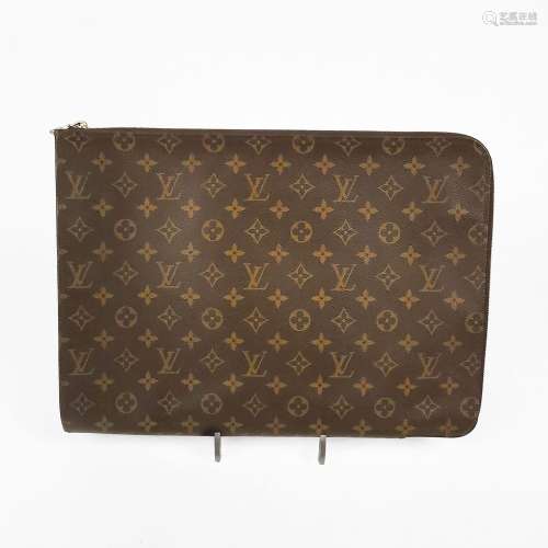 Louis Vuitton, porte-documents<br />
Toile mon