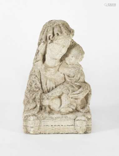 Vierge à l'Enfant <br />
Pierre calcaire ou pierre reconstit...