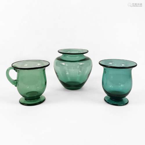 Trois vases