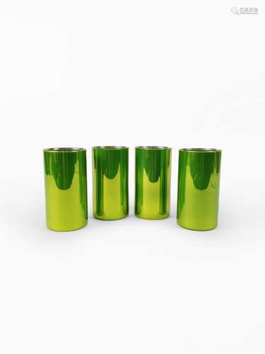 Quatre vases par Christian Tortu (1954)<br />
Verre teinté v...