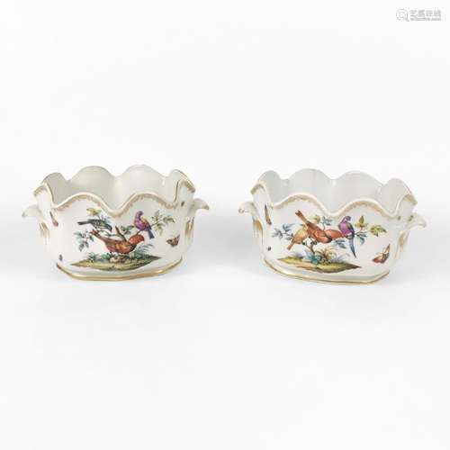 Paire de seaux à verres à décor d'oiseaux<br />
Porte une ma...