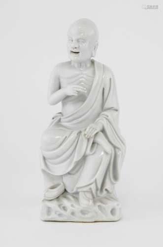 Statuette figurant un immortel, Chine, XIXe s<br />
Porcelai...