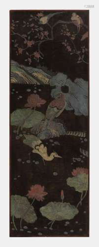 Panneau en laque décor d'échassiers, Chine, XIXe s<br />
Laq...