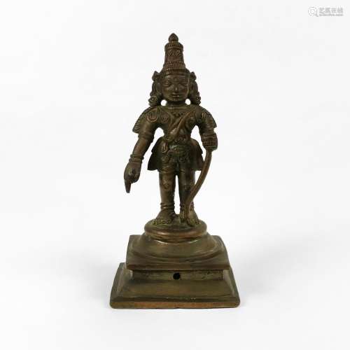 Statuette figurant une divinité, Inde<br />
Bronze, H 18,5 c...