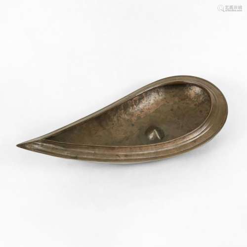 Coupe rituelle "Yoni Lingam", Inde<br />
Cuivre re...