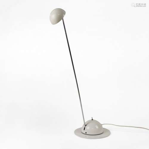 Lampe de bureau moderniste, années 1970<br />
Métal laqué bl...