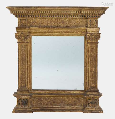 Miroir de style Renaissance, XIXe s<br />
Bois sculpté et do...