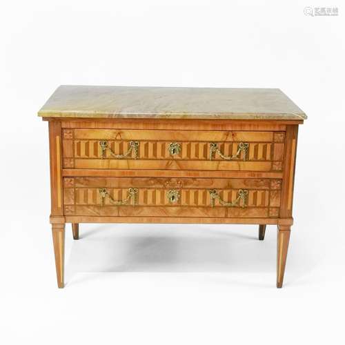 Commode d'époque néoclassique, Suisse<br />
Deux tiroirs, ma...