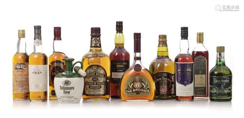 Ensemble de 11 bouteilles de Whisky: - Talisker 1986 Distill...