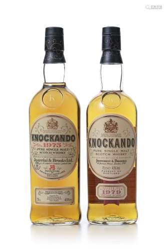 Knockando, single malt Whisky, 2 bts (70 cl et 75 cl)  - 1 b...