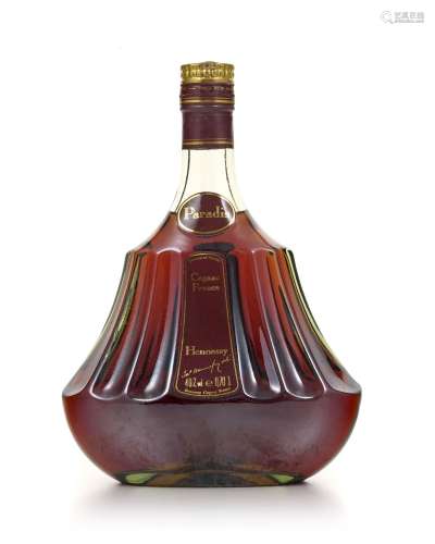 Paradis, Hennessy, Cognac, 1 bt. de 70 cl, dans son coffret